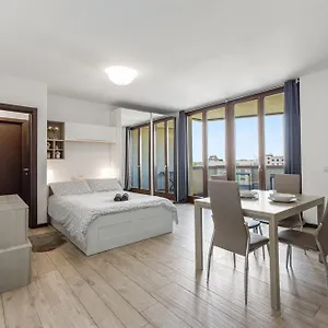  Apartamento Monolocale Con Balcone Self Check In Sempione Italia